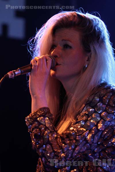 STILL CORNERS - 2012-11-15 - PARIS - Point Ephemere - 